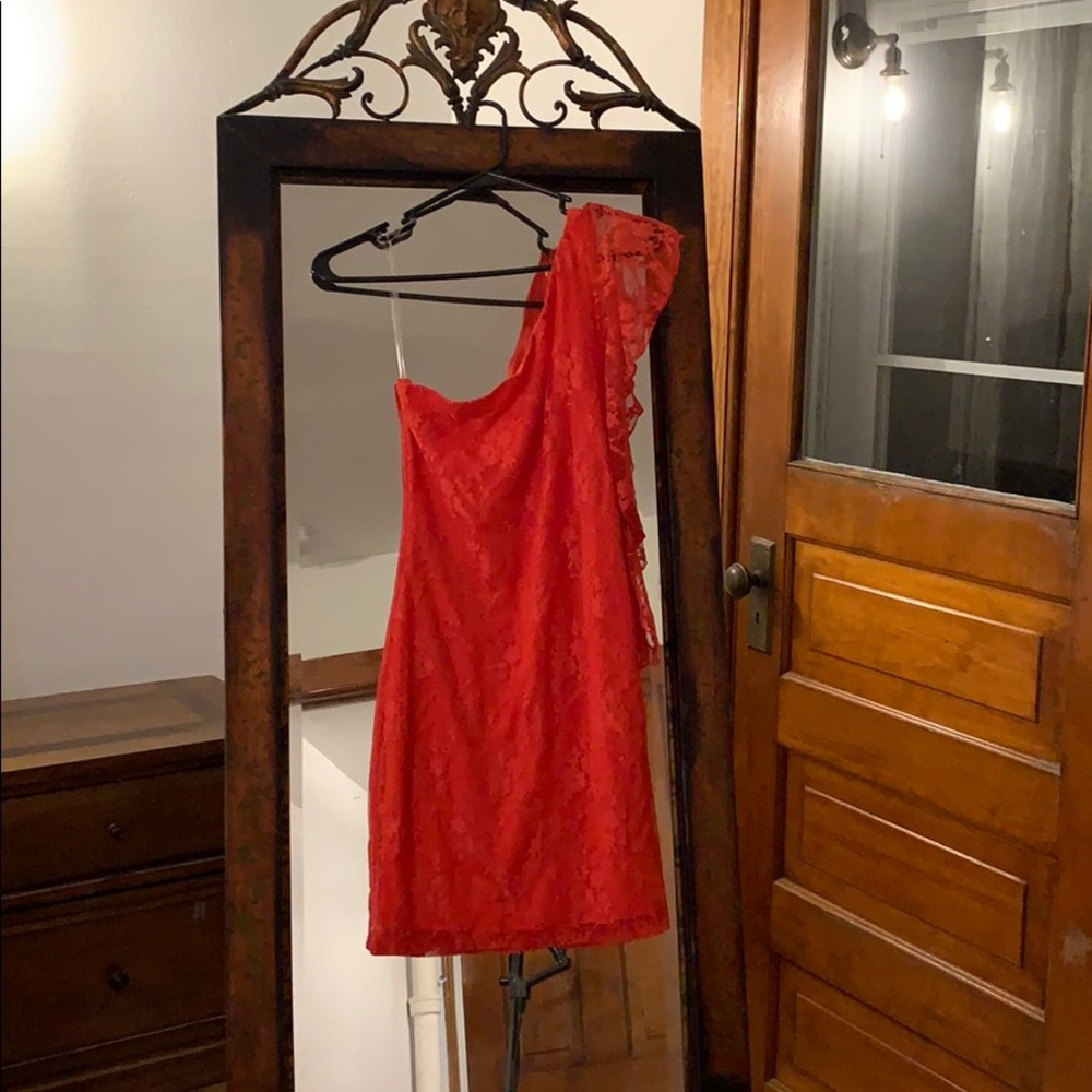 One shoulder dress
